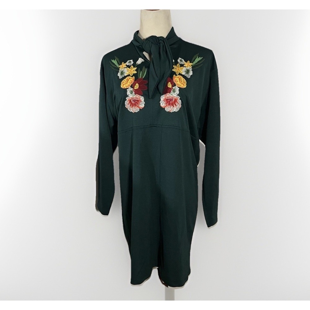 Zara‎ Collection B Green Floral Embroidered Long Sleeve Tie Neck Shift Dress Med